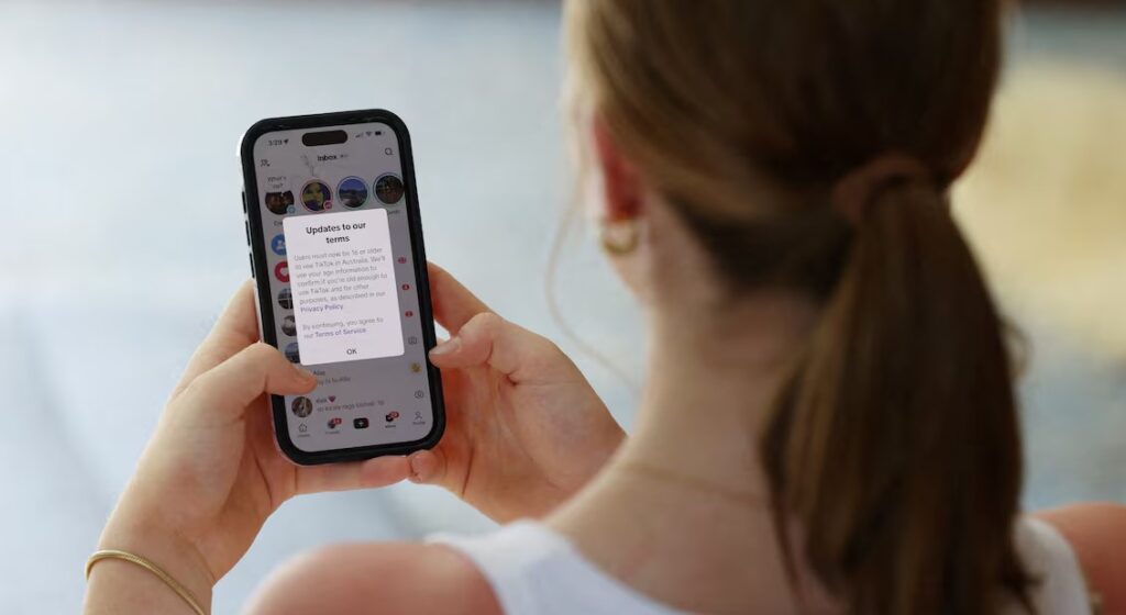 Australia PM Defends Under-16 Social Media Ban